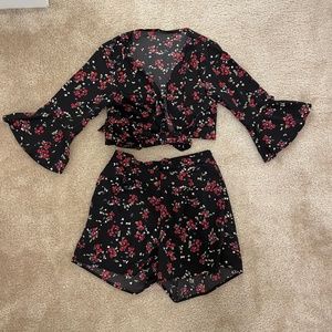 Floral 2 piece set size M